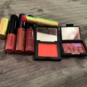 Make up bundle